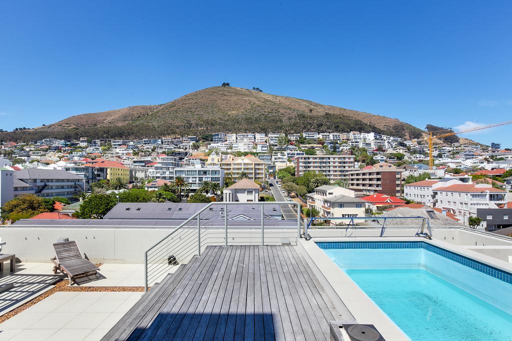 The Odyssee 409 Cape Town Exterior photo